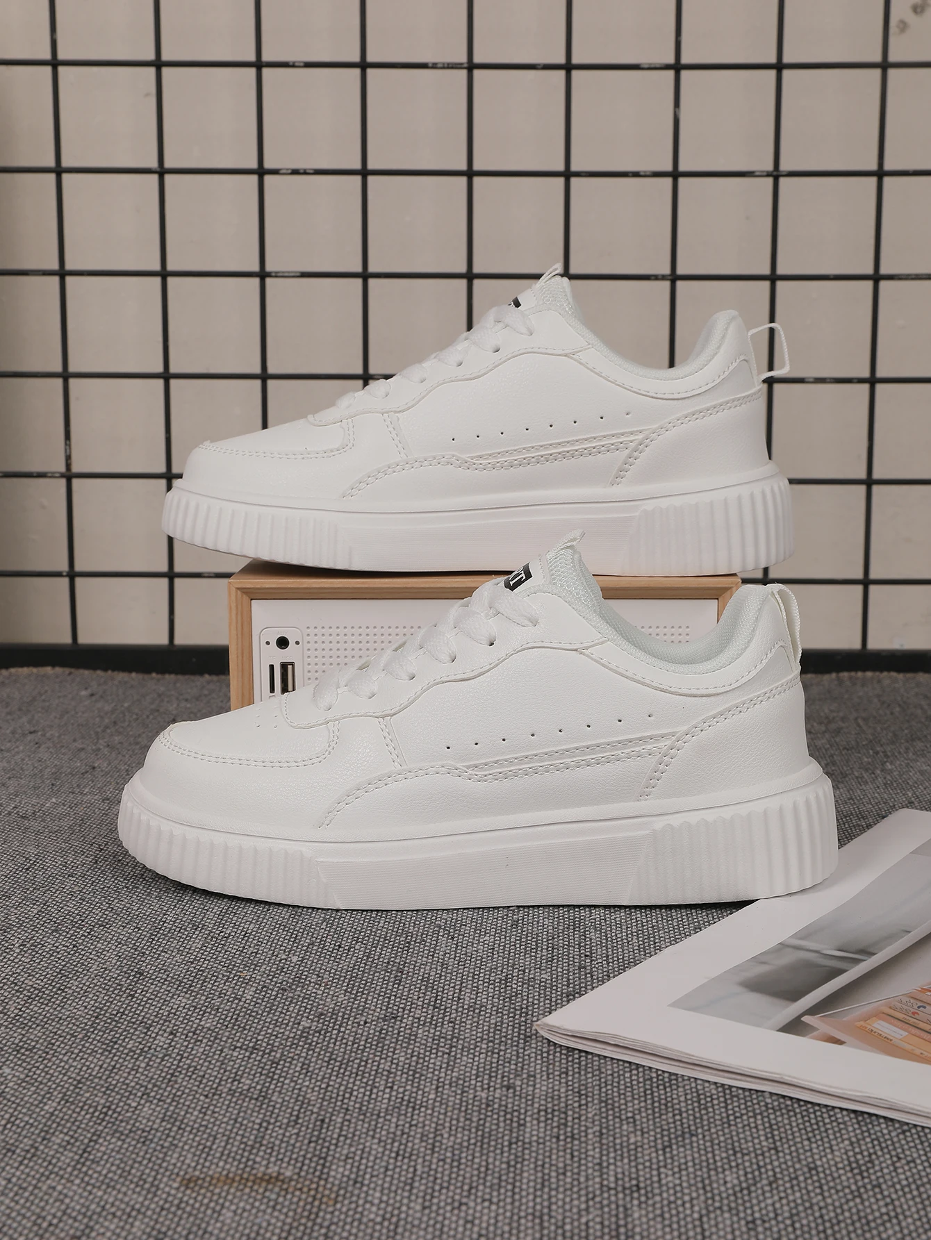 Women's Lightweight White Casual Sneakers - Fashionable Low-Top Lace-Up Shoes, Comfortable Eva Soles, Suitable for All Seasons, Pu Upper Material