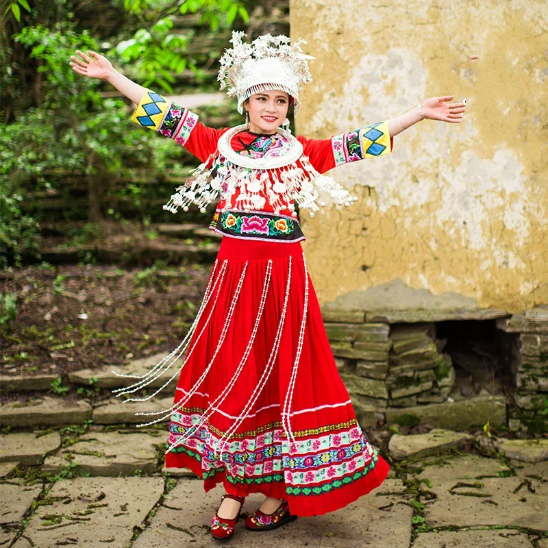 

Танцевальная юбка Hmong с косым воротником, плиссированная одежда Miao в этническом стиле для женщин, красные костюмы Miao для взрослых, одежда Hmong