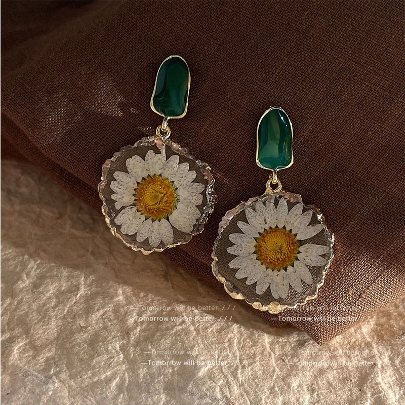 Fairy Grade Daisy Flower Earrings High-end Korean Fashion Earrings For Woman 2023 Trending Wholesale