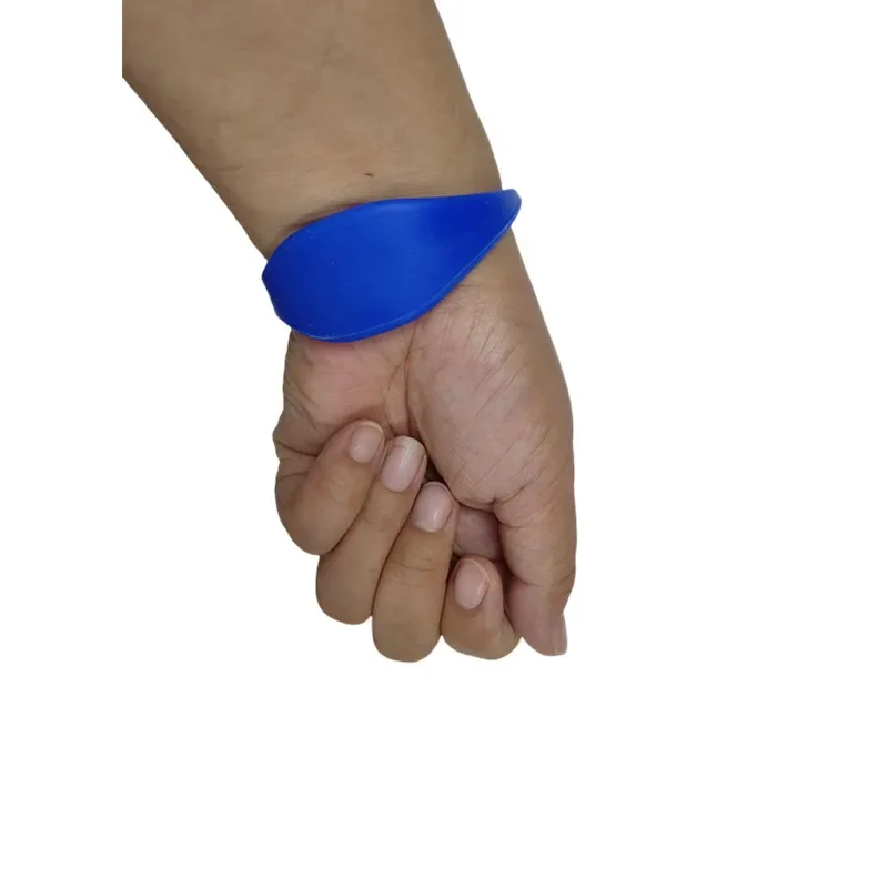 맞춤형 100개입 TK4100 RFID 실리콘 손목밴드 65mm 방수 출입 통제 손목밴드 (수영장, 체육관용)