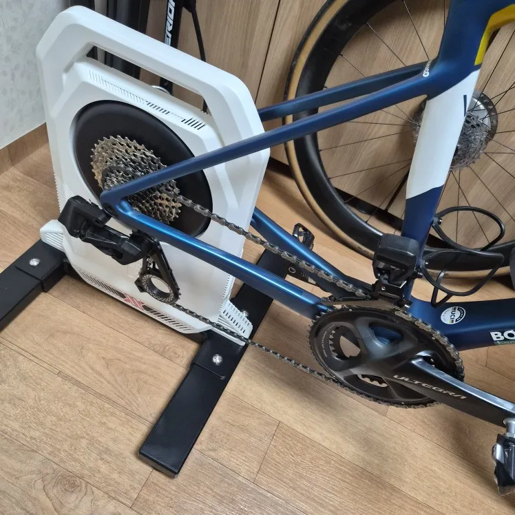 ThinkRider XXPRO ダイレクトドライブ スマート バイク トレーナー