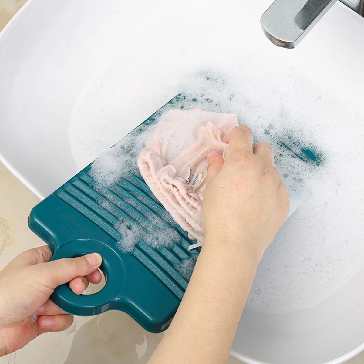 Laundry Board Mini Plastic Washboard Washing Board Portable Laundry Board Shirts Cleaning Laundry for Clothes Underwear