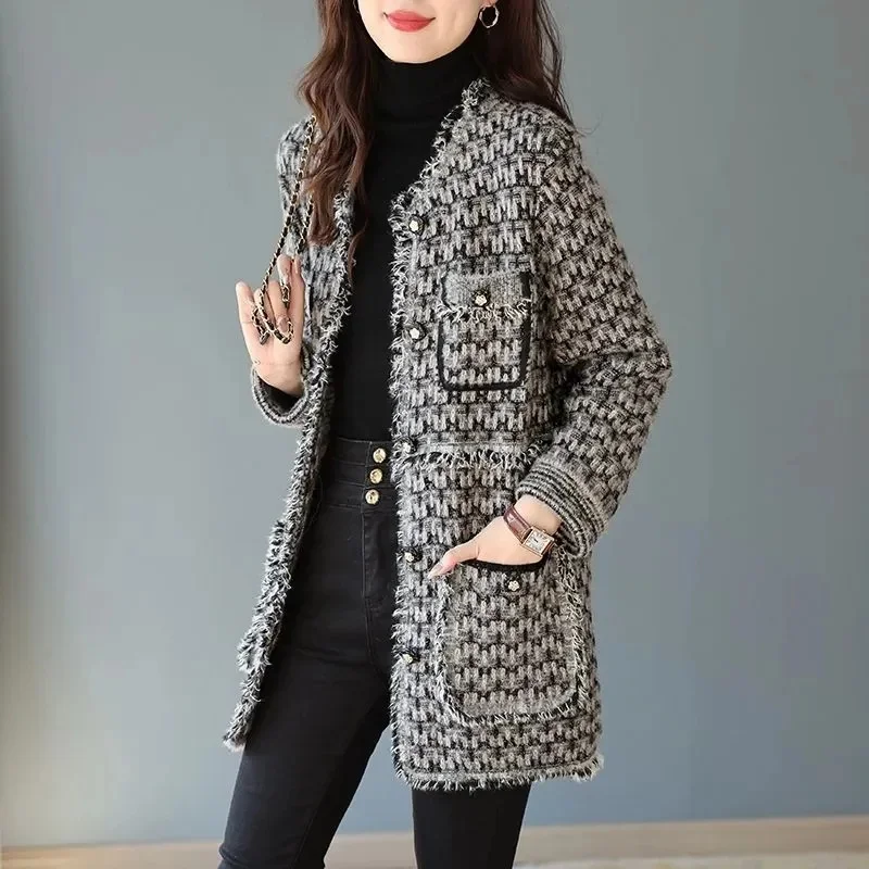 

Western-Style Mother's Coat Women Long Imitation Houndstooth Autumn Winter Jacket Female New Fashion Outwear Tassel Cardigan Top