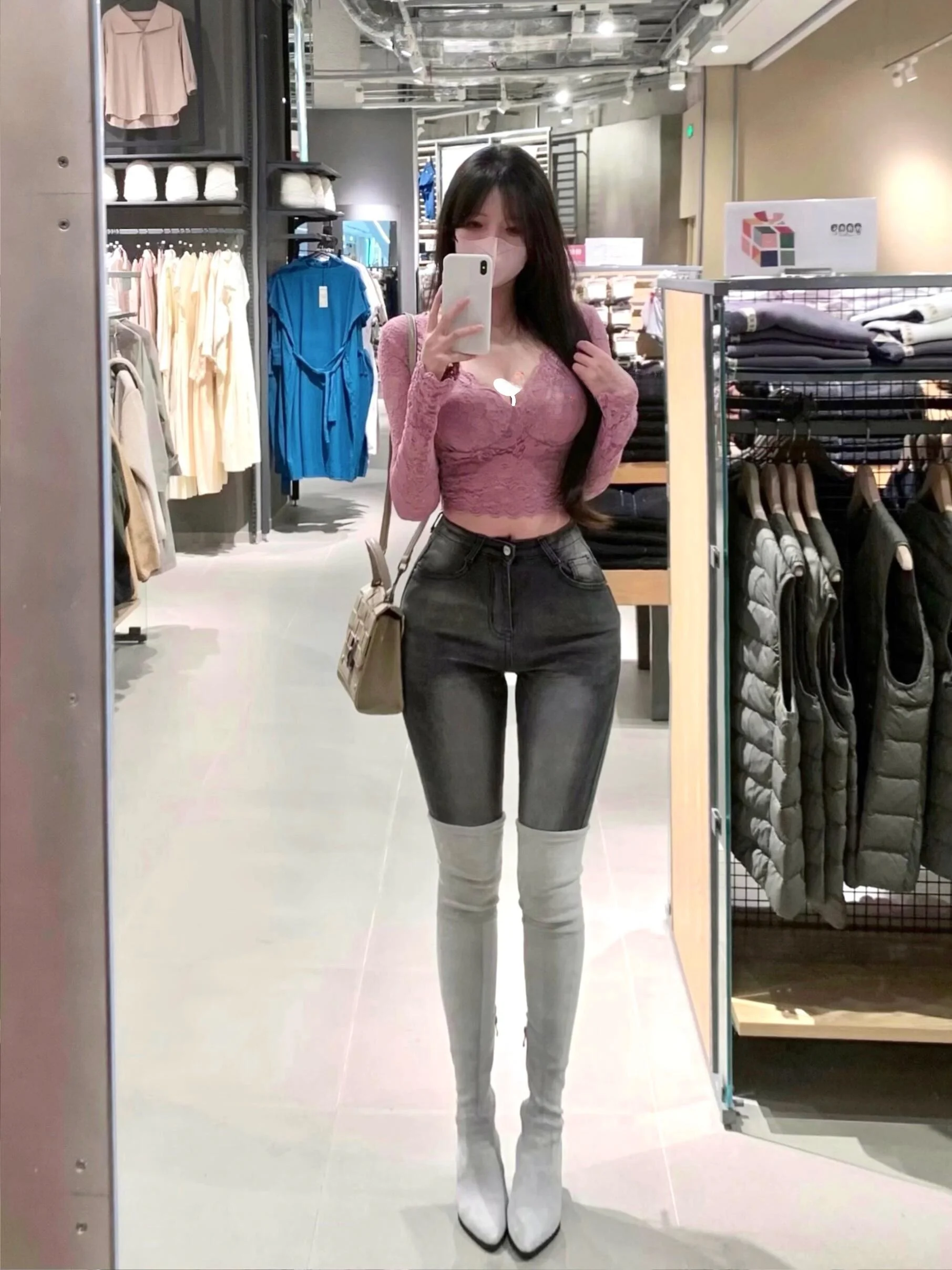 Single buckle charcoal gray