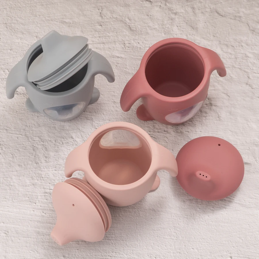 1PC Baby Silicone Sippy Cup Cartoon Penguin Shape Water Bottle Visible Baby Bottles Transparent Cups Portable Baby Tableware 4