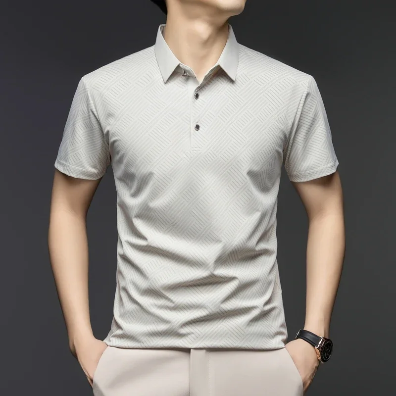 Polo elegante da uomo con motivo a righe, a maniche corte, casual, slim fit, per occasioni semi-formali e uso quotidiano. - immagine 3