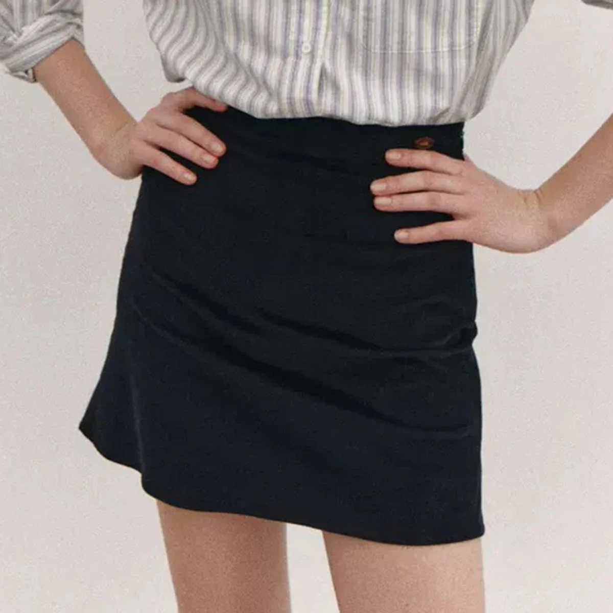 

Мини-юбка женская прямая однотонная с высокой талией, в Корейском стиле