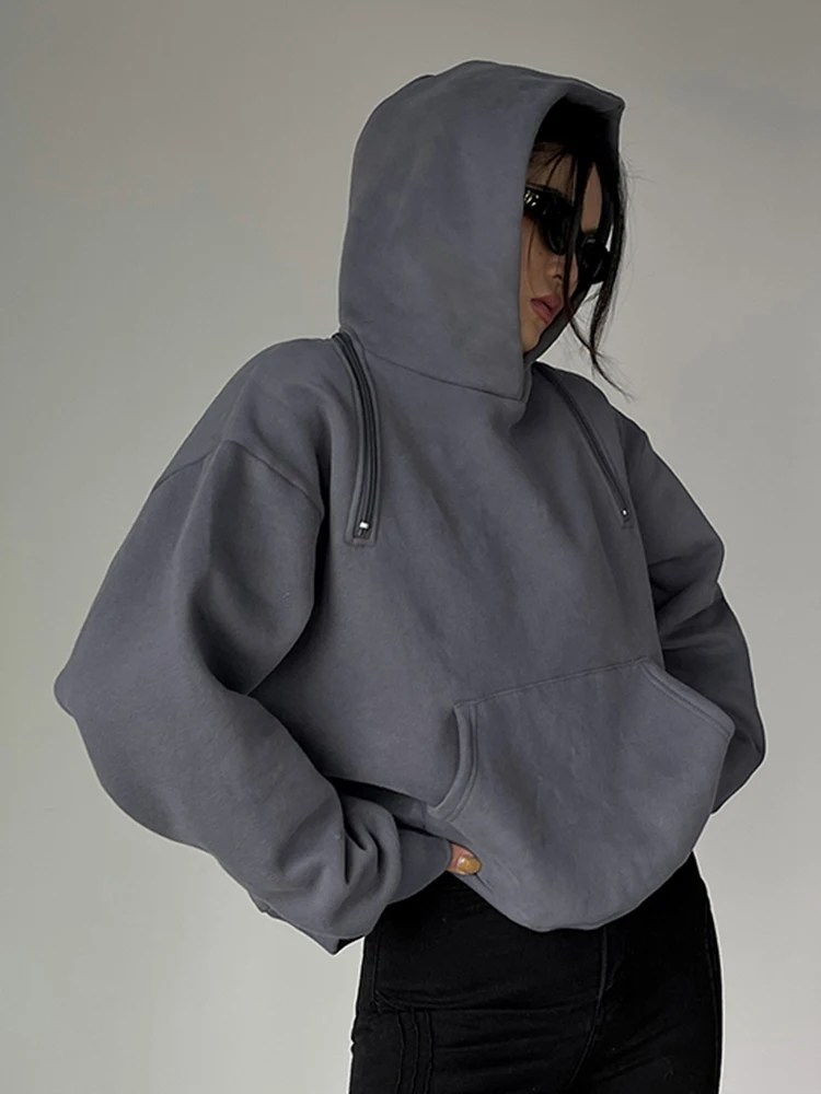 TWOTWINSTYLE Off Shoulder Loose Sweatshirts For Women Hooded Collar Long Sleeve Patchwork Pockets Solid Tops Female Autumn 2022