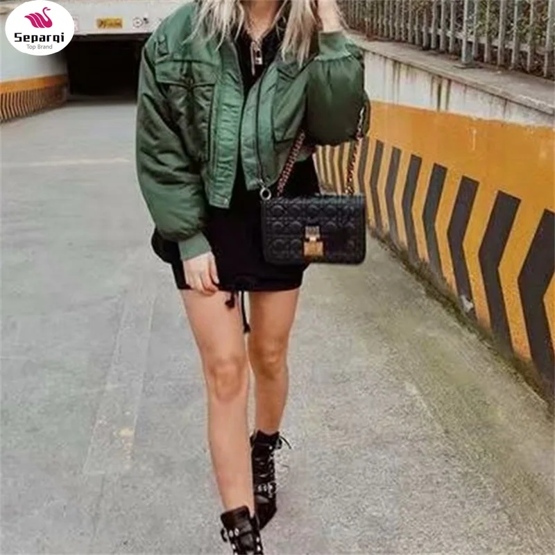 

2024 Women Fashion Basic Loose Padded Bomber Jacket Coat Vintage Long Sleeve Zipper Warm Female Outerwear Chic Tops