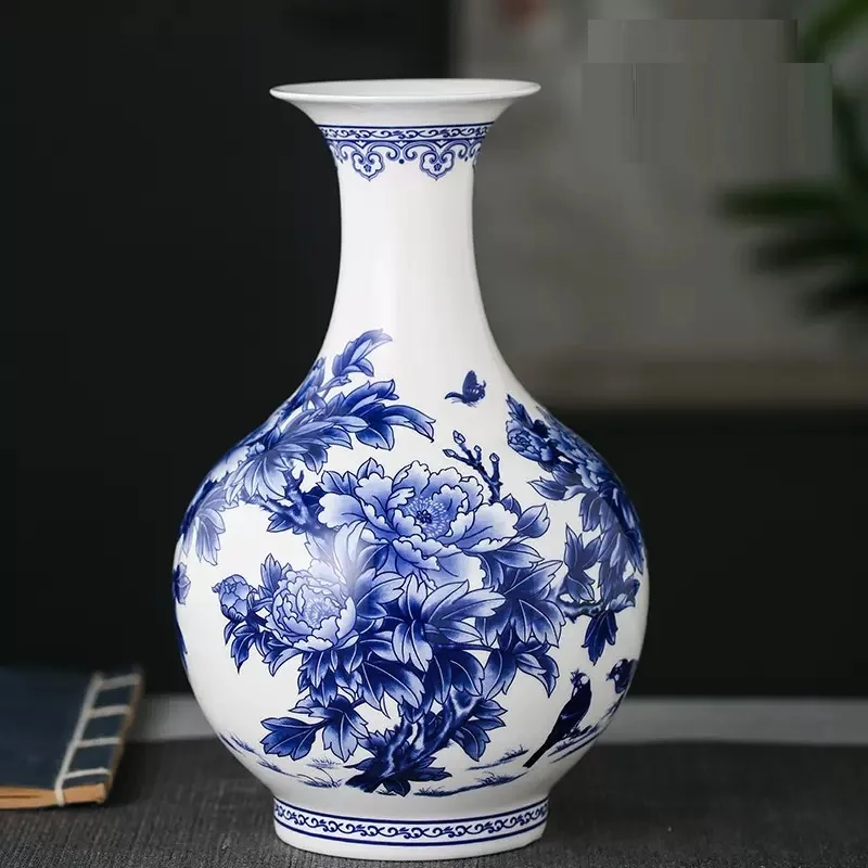 Elegant Jingdezhen Blue and White Porcelain Vases Fine Bone China Vase Peony Decorated High Quality Ceramic Vase 2