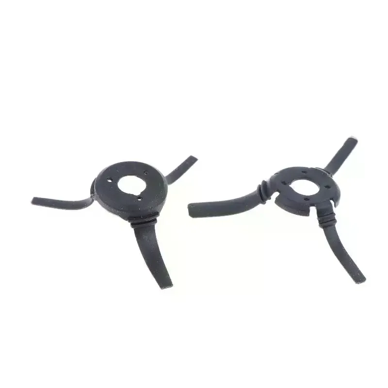 Paire de pales d'hélices de rechange pour drone en caoutchouc, disposées en croix.