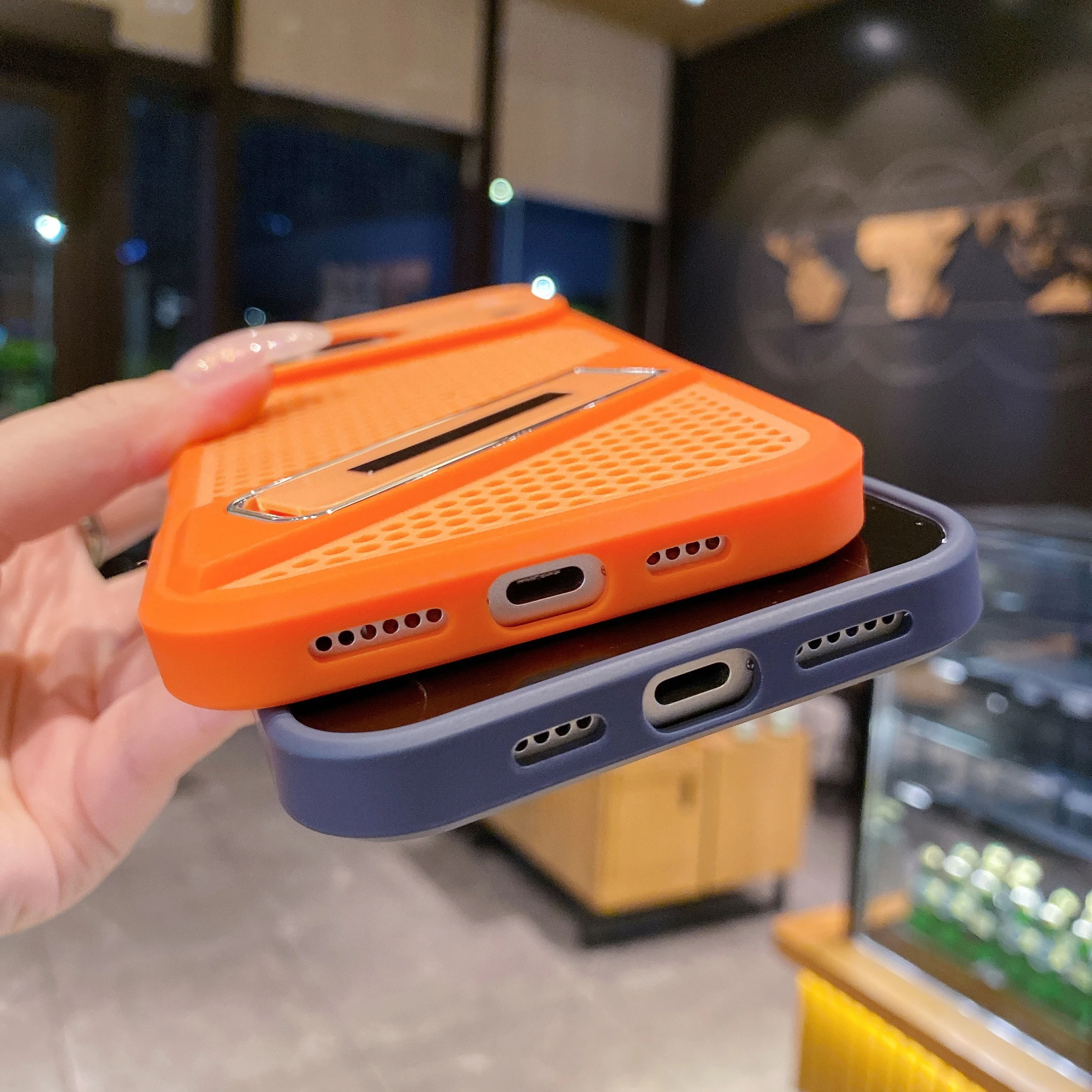 Honeycomb Cooling Shockproof Phone Case with Foldable Stand