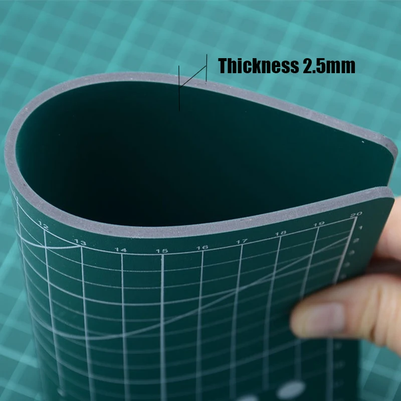 High Elasticity Durable Cutting Mat - PVC, 2.5MM Thickness, Ideal for DIY Handicrafts & Art Projects
