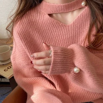 가을과 겨울 2022 여성을위한 디자인 감각 틈새 스웨터 새로운 느슨한 한국 스타일 V-neck 핑크 중공 스웨터 탑