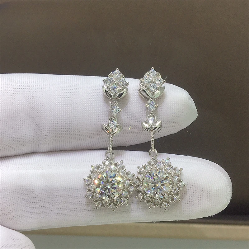 

10K White Gold Total 2 Carat D Color Moissanite Diamond Compass Dangle Earrings for Women Factory Sale Princess Jewelry