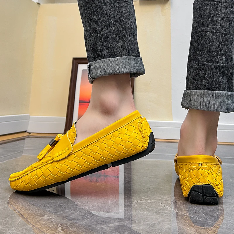 HKDQ Pink Tassel Loafers Men Fashion Luxury Designer Shoes Lightweight Flat Shoes Man Slip-on Breathable Men's Leather Moccasins