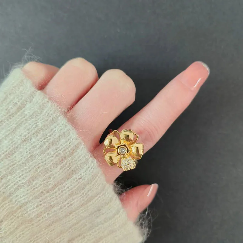 Fashion Fidget Spinner Ring Anxiety for Women Multiple Crystal Sunflower Finger Rings Rotate Anti Stress Jewelry Wedding Gift