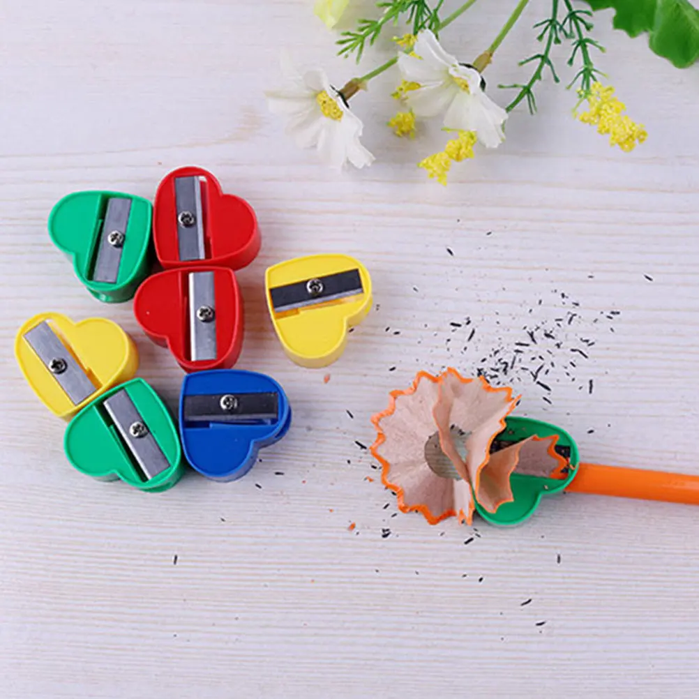 40Pcs 귀여운 하트 디자인 연필깎이 대량 수동 연필깎이 컬러 연필 크레용 학교용 소형 경량
