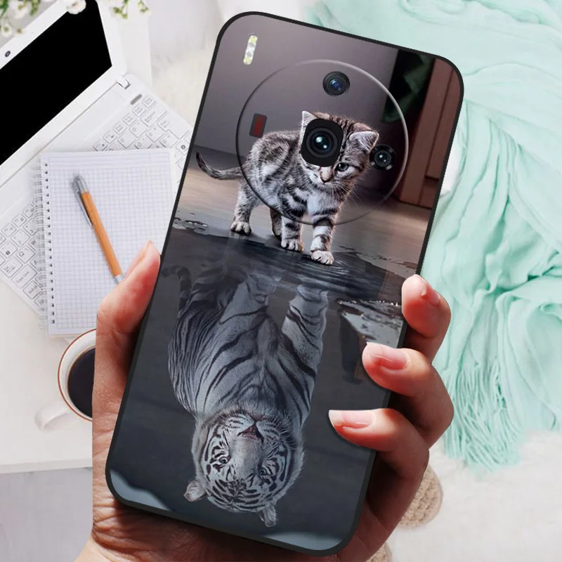 Enhance your device protection with this premium silicone shockproof phone case featuring a soft yet durable cover for superior defense and style.