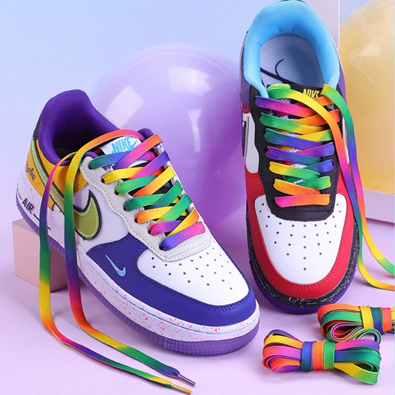 1 páros Gumidefekt Vadásztőr Rainbow Szín Félcipő laces Lezser Olajfestmény cipők Színes Cipőfűző nyomtatás Meredekség men's majd Női Univerzális