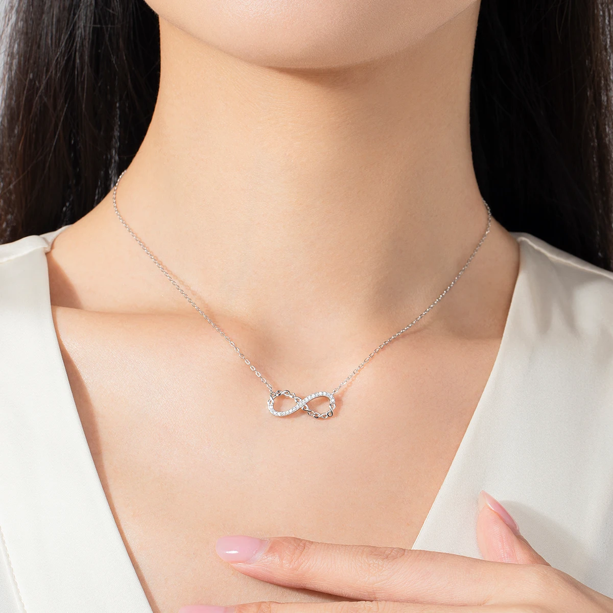 Collana Donna Infinito In Argento 925 Con Zirconi | Ciondolo Simbolo Amore Eterno | Gioiello Moda Con Catena Regolabile 45+5 Cm | Regalo San Valentino