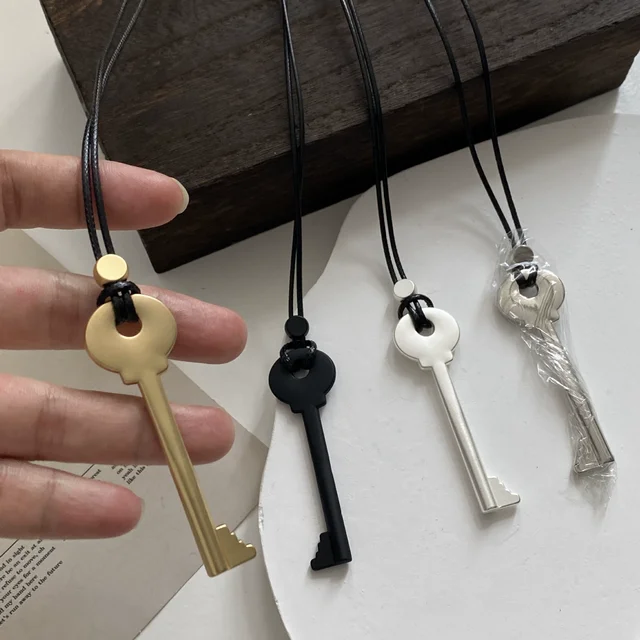 Collier pendentif en forme de clé en métal pour femmes et filles, Simple, longue corde de cire, chaîne de pull, accessoire de mode, nouveaux cadeaux 1