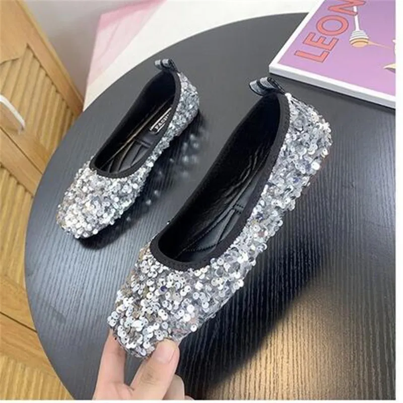 

shoes new spring and autumn shoes shallow mouth set of flat shoes women's bean shoes women's sequins single shoe woman