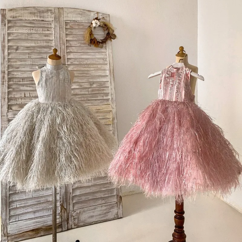 Elegant dress for little girls, princess style, sleeveless feather dress for infants, vintage dress for birthday parties from 1 to 12 years old.
