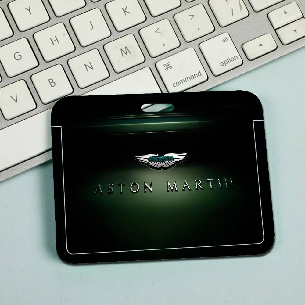 A-ASTON M-MARTINS 애니메이션 인증증 배지 홀더 카드 홀더 학생 캠퍼스 랜야드 카드 홀더 목걸이 스트랩 선물용