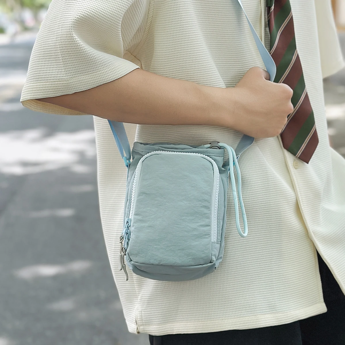 High-End and Stylish Mobile Phone Bag, Women's Crossbody Bag, Water Bottle Bag, Summer Mini Bag, Walking Key Bag, Shoulder Bag, Hiking, Sports Running Tissue Bag