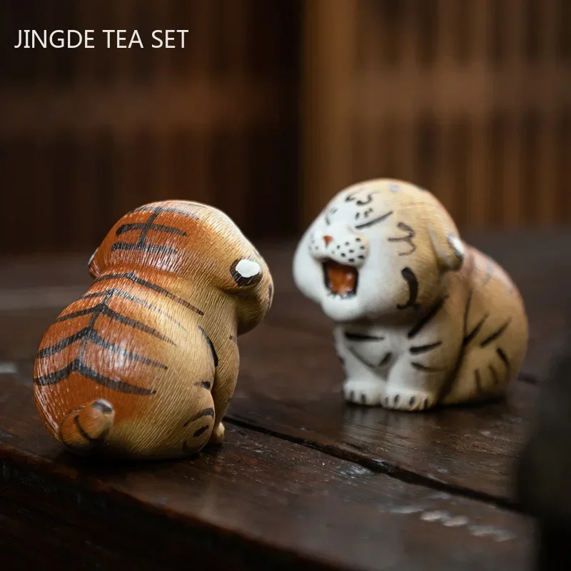 Boutique Tea Pet Ornaments Hand Painted Tiger Model Tea Table Decoration Chinese Yixing Purple Clay Tea Set Accessories