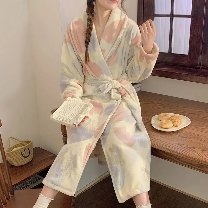 

Women Nightgown Winter New Coral Fleece Thickened Fleece-lined Fashion Pajamas Female Casual Thermal Flannel Mid-Length Bathrobe