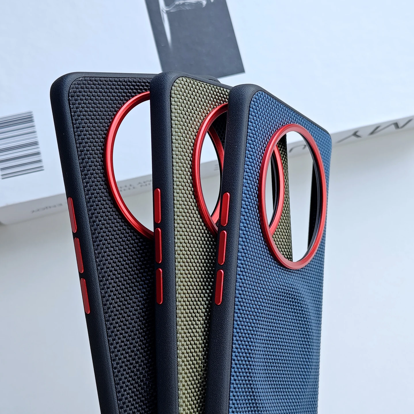 Luxury Weave PU Leather Magnetic Anti-Fall Phone Case with Wireless Charging