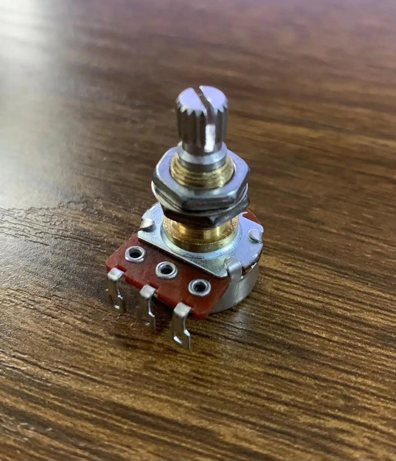 Professional Alpha Brass Shaft Potentiometer ( POT ) for Electric Guitars & Bass Accessories in Stock Discount Good Quality