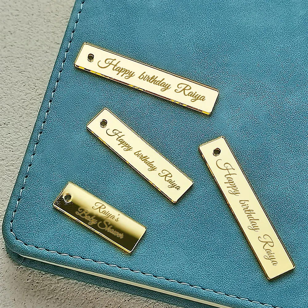 20/50/100 יחידות תגיות מלבניות אקריליות מותאמות אישית עם שמות חתונה מותאמות אישית תג זהב מראה קישוט מתנה