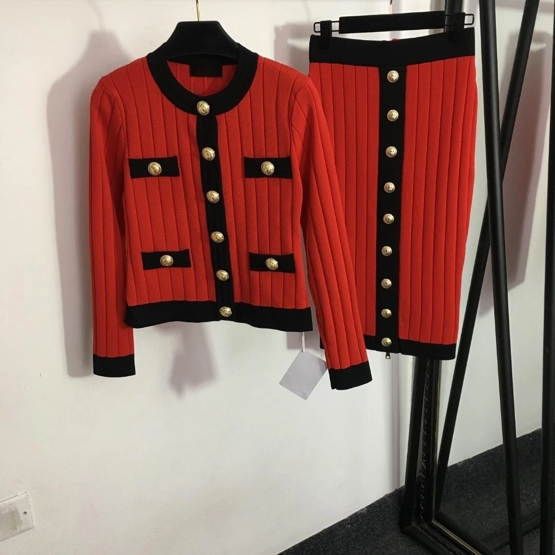 

2023 Latest Customized Large Gold Button Vertical Stripe Round Neck Knitted Cardigan Jacket+High Waist Wrapped Hip Mid length Zi