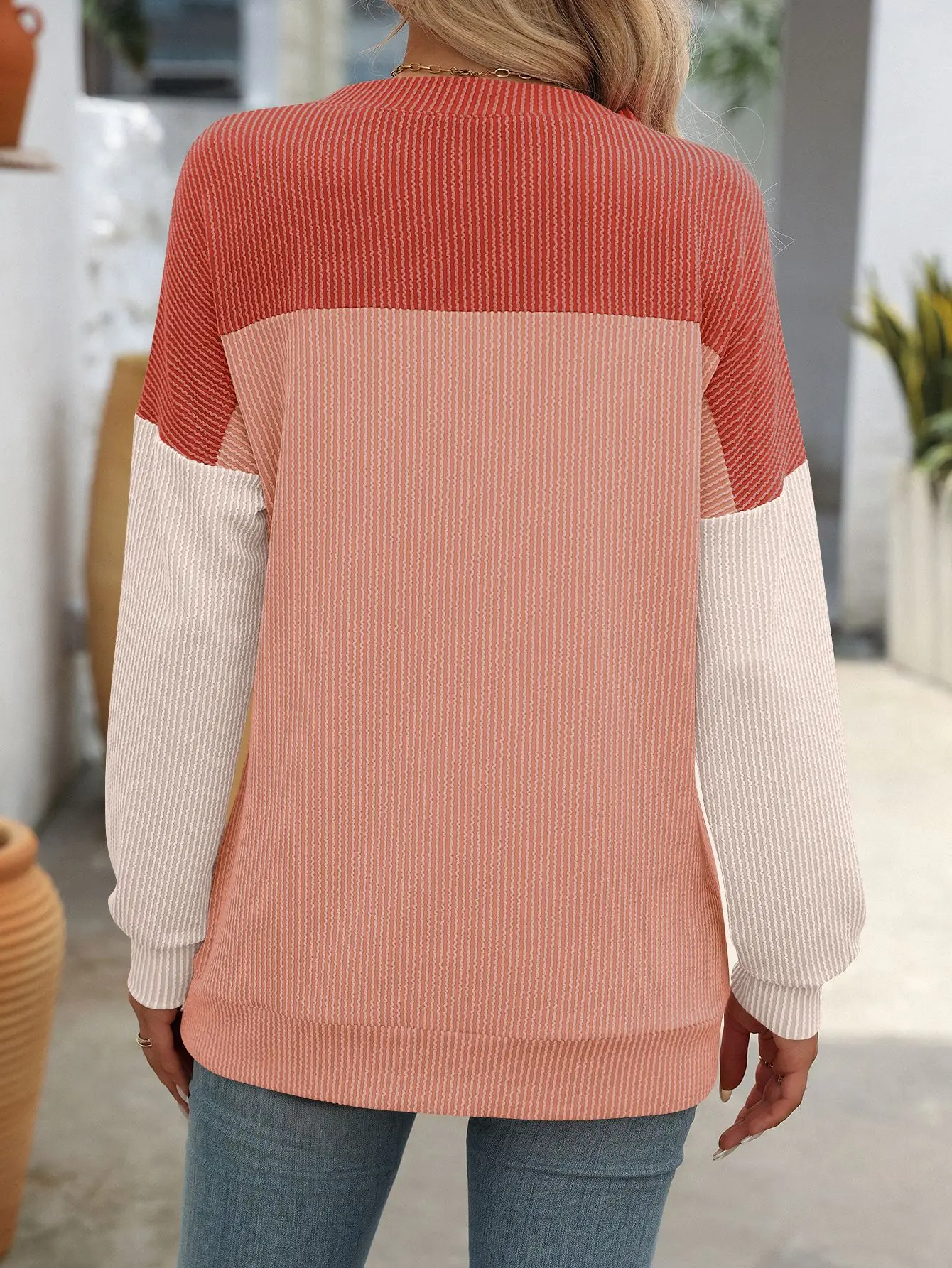 YJKDYK 2024 Spring Autumn Women's Tops Round Neck Twisted Stripe Color Blocked Long Sleeved Loose T-shirt For Women's Clothing