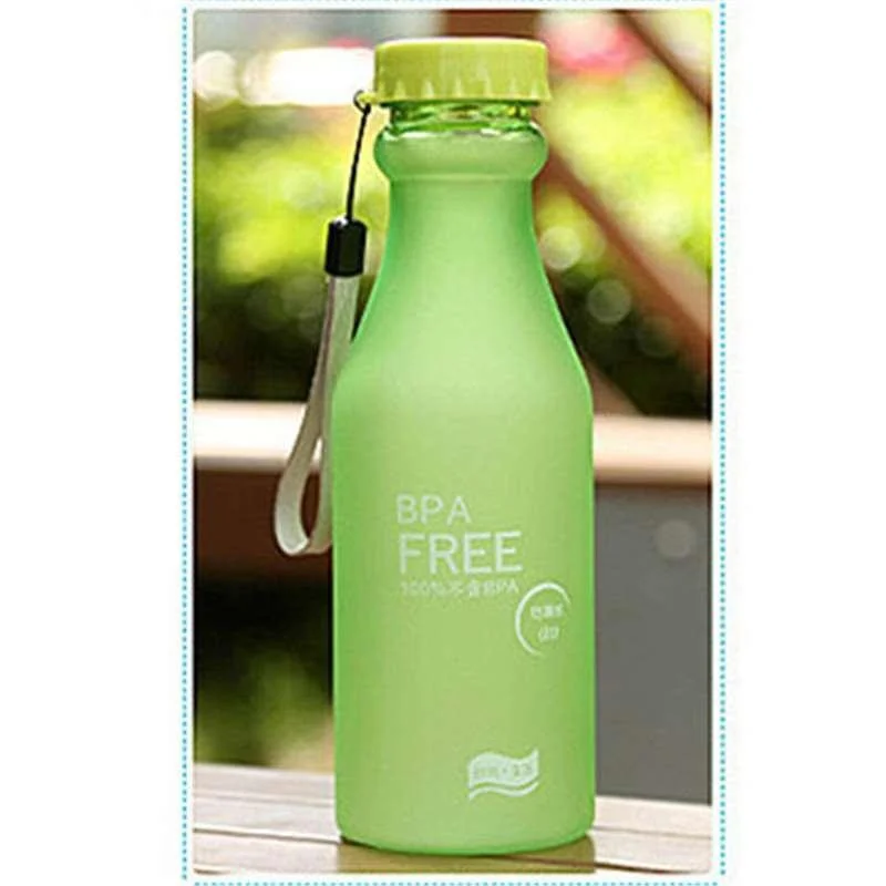 Botella de agua de plástico portátil de 500 ml con estampado de letras, color caramelo, a prueba de fugas, para deportes al aire libre