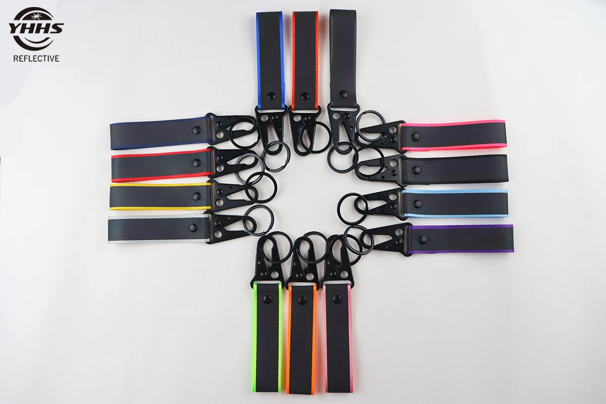 Рисунок 2 - Светоотражающие автомобильные брелоки