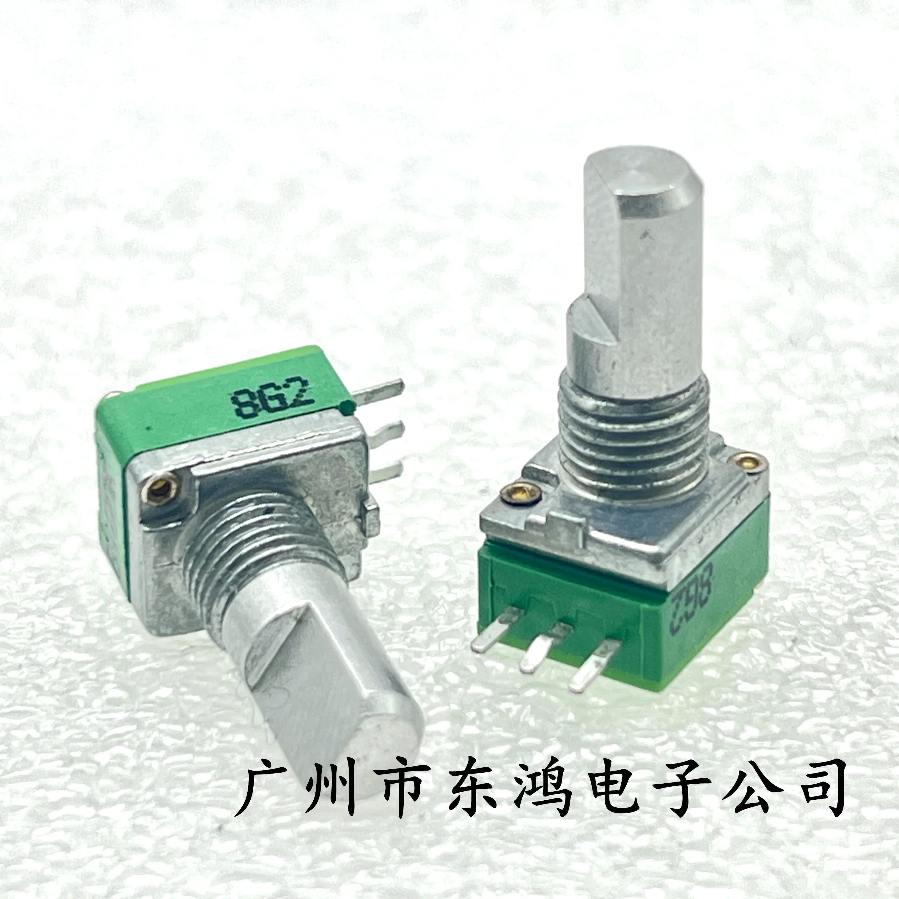 1 PCS Taiwan 09 Precision Potentiometer B100K B22K A250K C1M C150K Single axle length 15mm