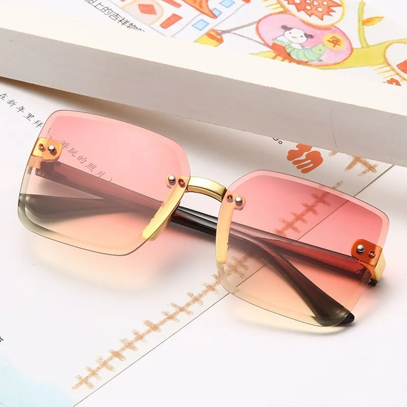 New Stylish Rimless Children Cat Eye Sunglasses Fashion Kid Square Pink Gradient Sun Glasses Boy Girl Goggle UV400 Eyewear