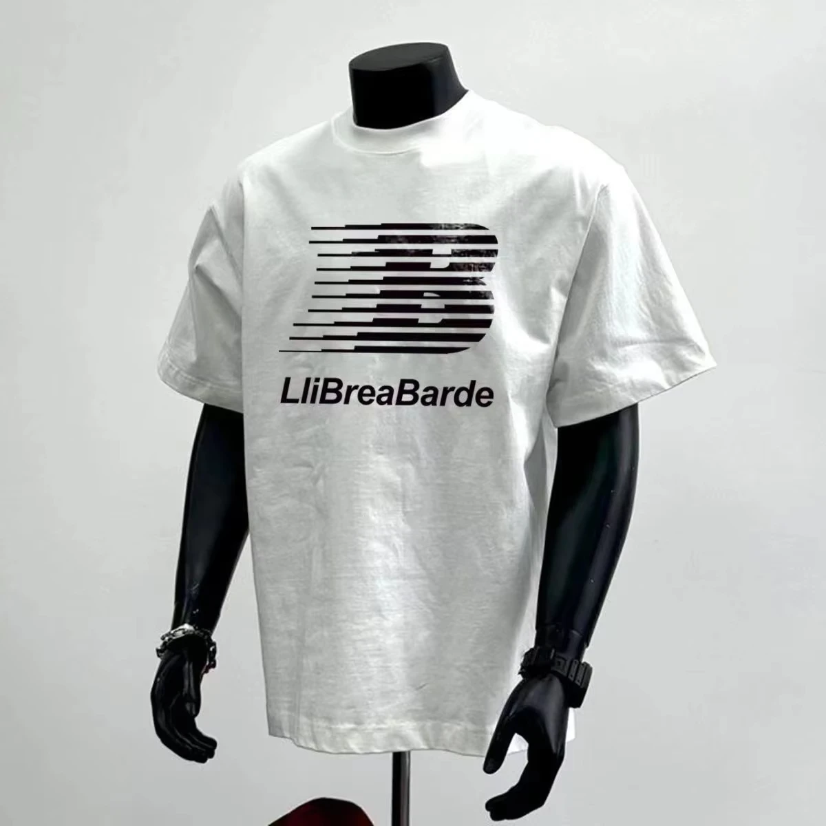 "Summer Essentials T-Shirts : Must-Have Men&rsquo;s Short Sleeve T-Shirts &ndash; From Casual Outings to Beach Days!" Summer Men Clothe