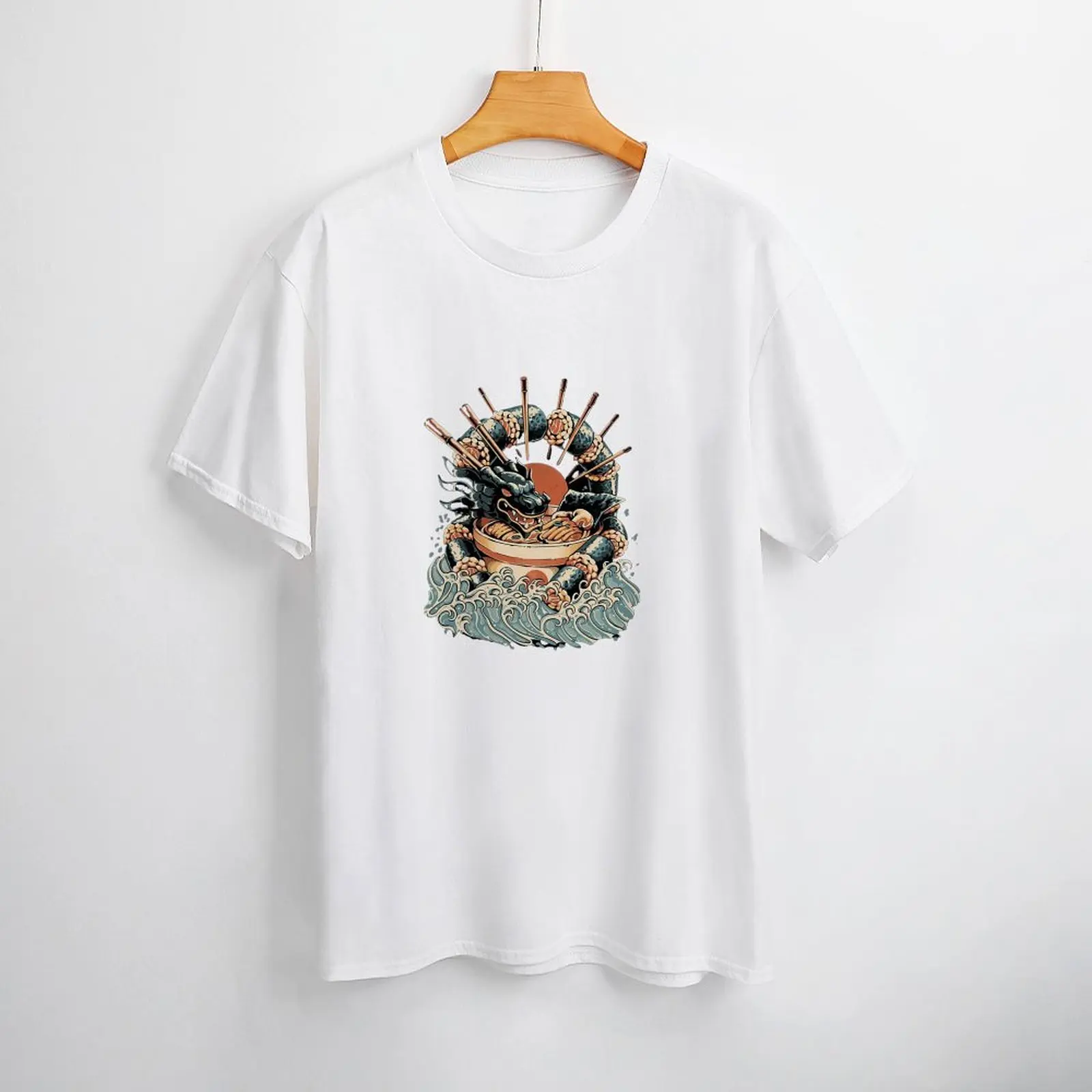 

Женская футболка Four Seasons 2023, модная аниме футболка черного цвета с принтом суши и рамен, женские хлопковые футболки