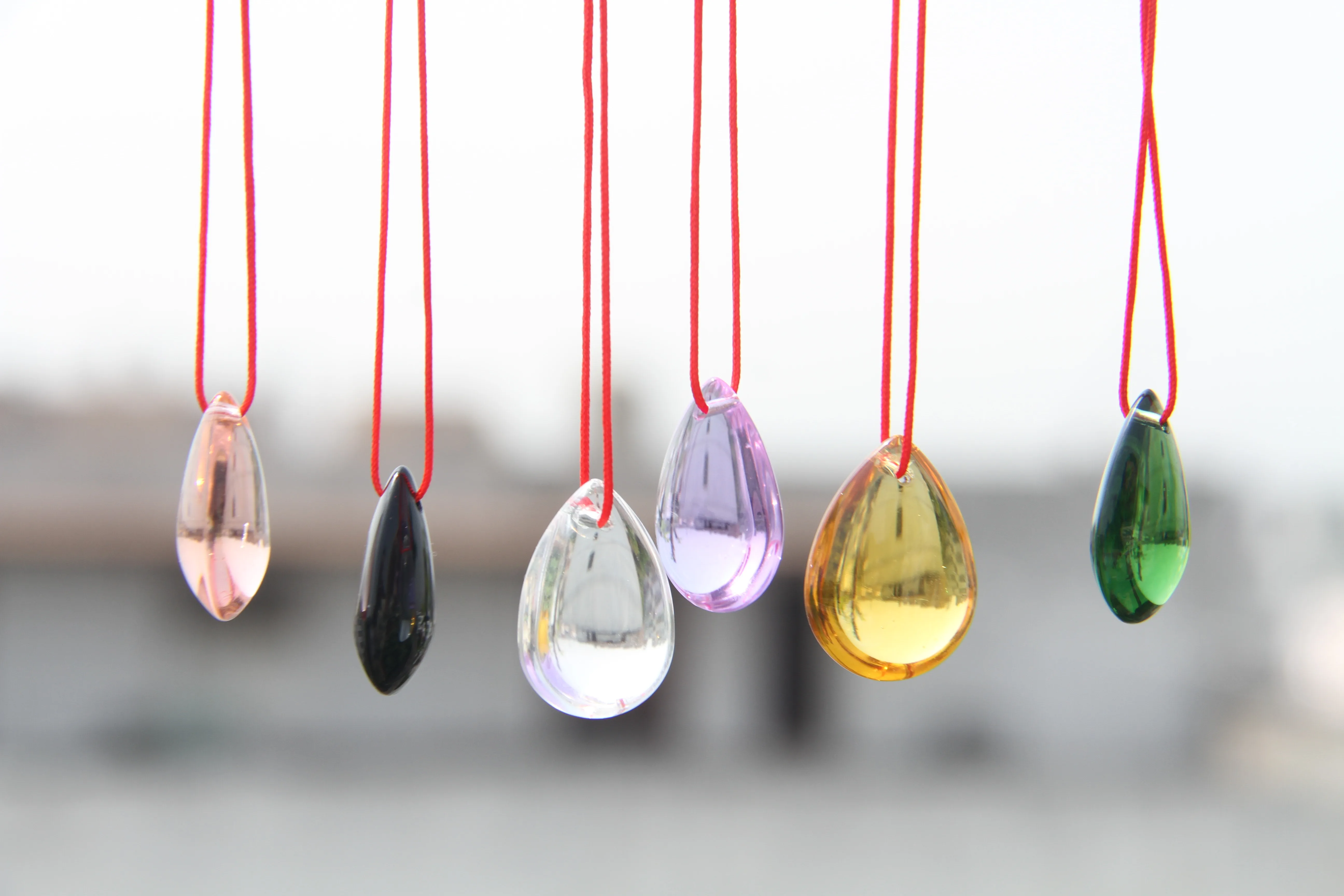 Colors 22mm Crystal Smooth Beads Glass Tear Drop Pendant with Red Strand For Suncatcher Necklace Fenshui Home Marrige Decoration