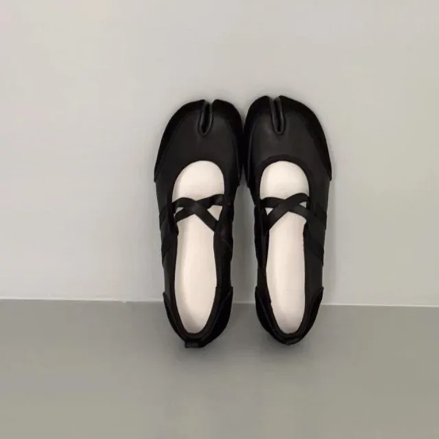 Black Silver Red Ballet Flats Trainers Women Split Toe Ballerina Tabi Walking Sneakers Woman Mary Jane Shoes Footwear Summer