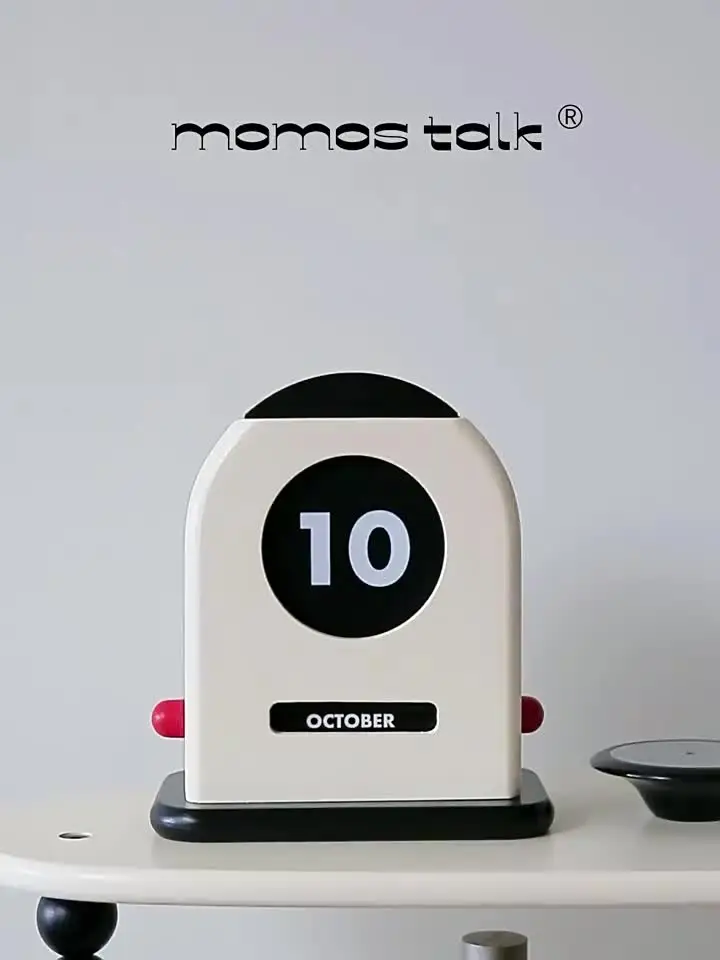 Деревянный винтажный календарь