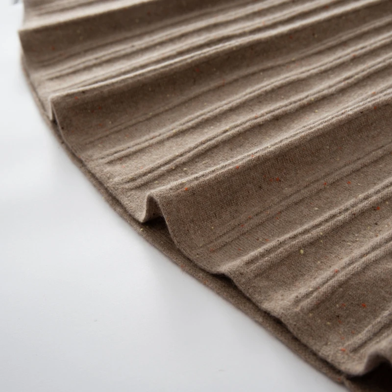 Cashmere Skirt Detail