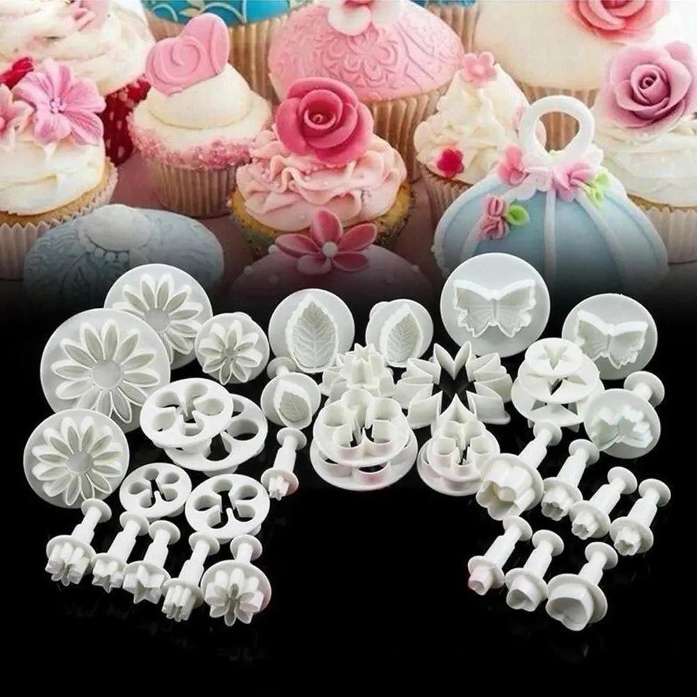 DIY Baking Tool Set 33pcs Plastic Biscuit Mold Set and Household Cake Embossing Mold cake decorating tools