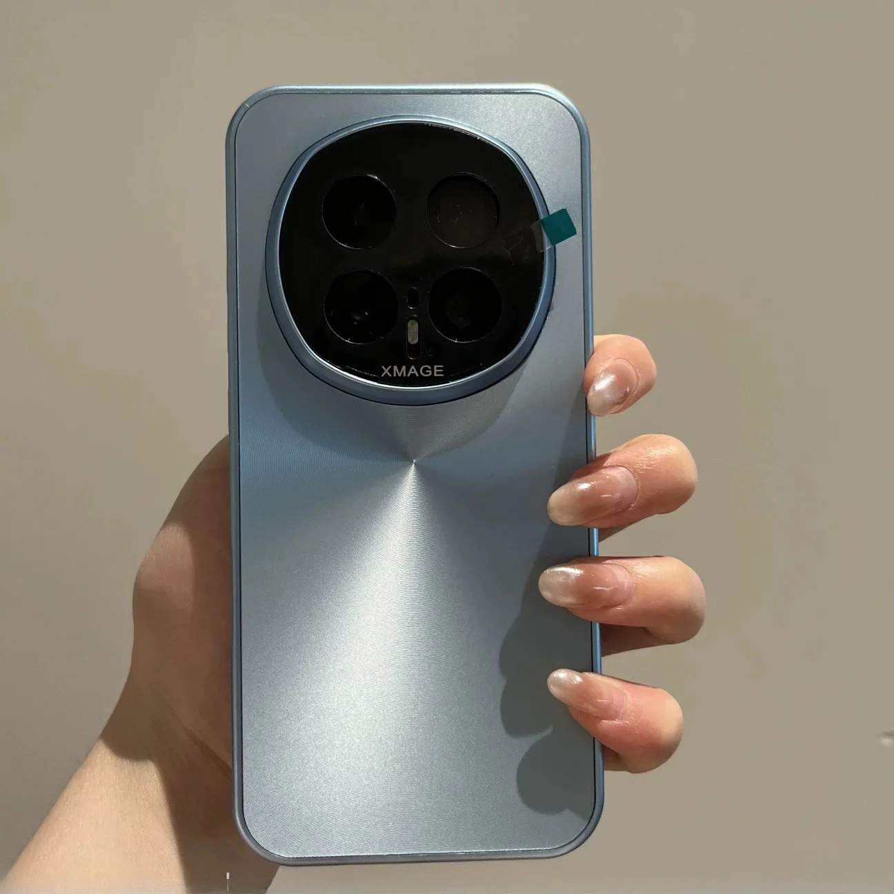 Frosted Aurora Laser Gradient Fashionable Premium Anti-Drop Protective Case