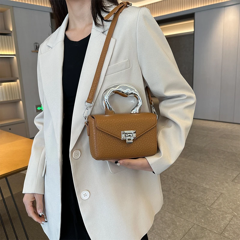 

Ladies Exquisite Workmanship Soft And Comfortable Latch Open And Close Shopping Commute Single Shoulder Straddle Bag